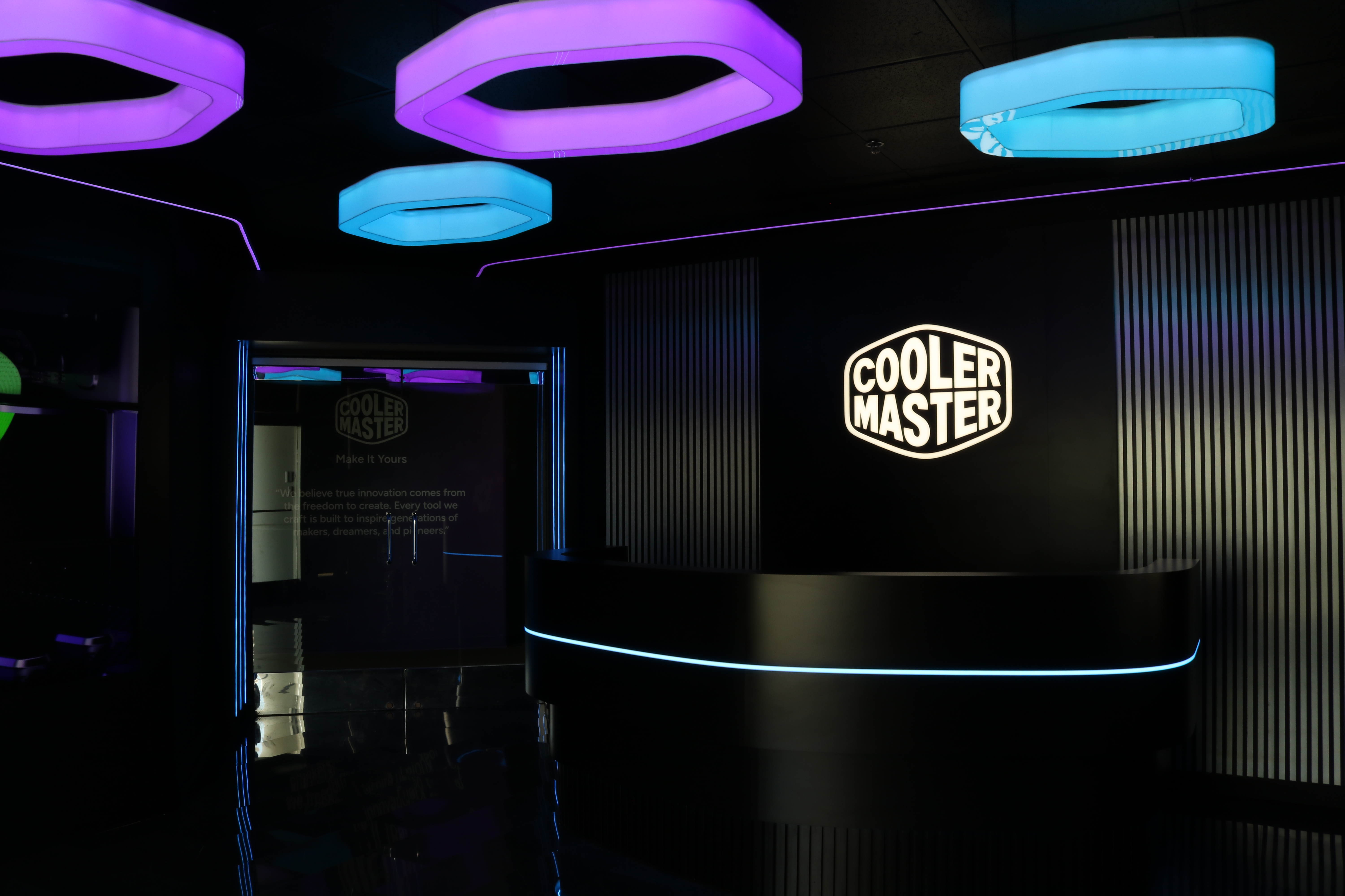 Cooler Master exhibit 4 by AMG