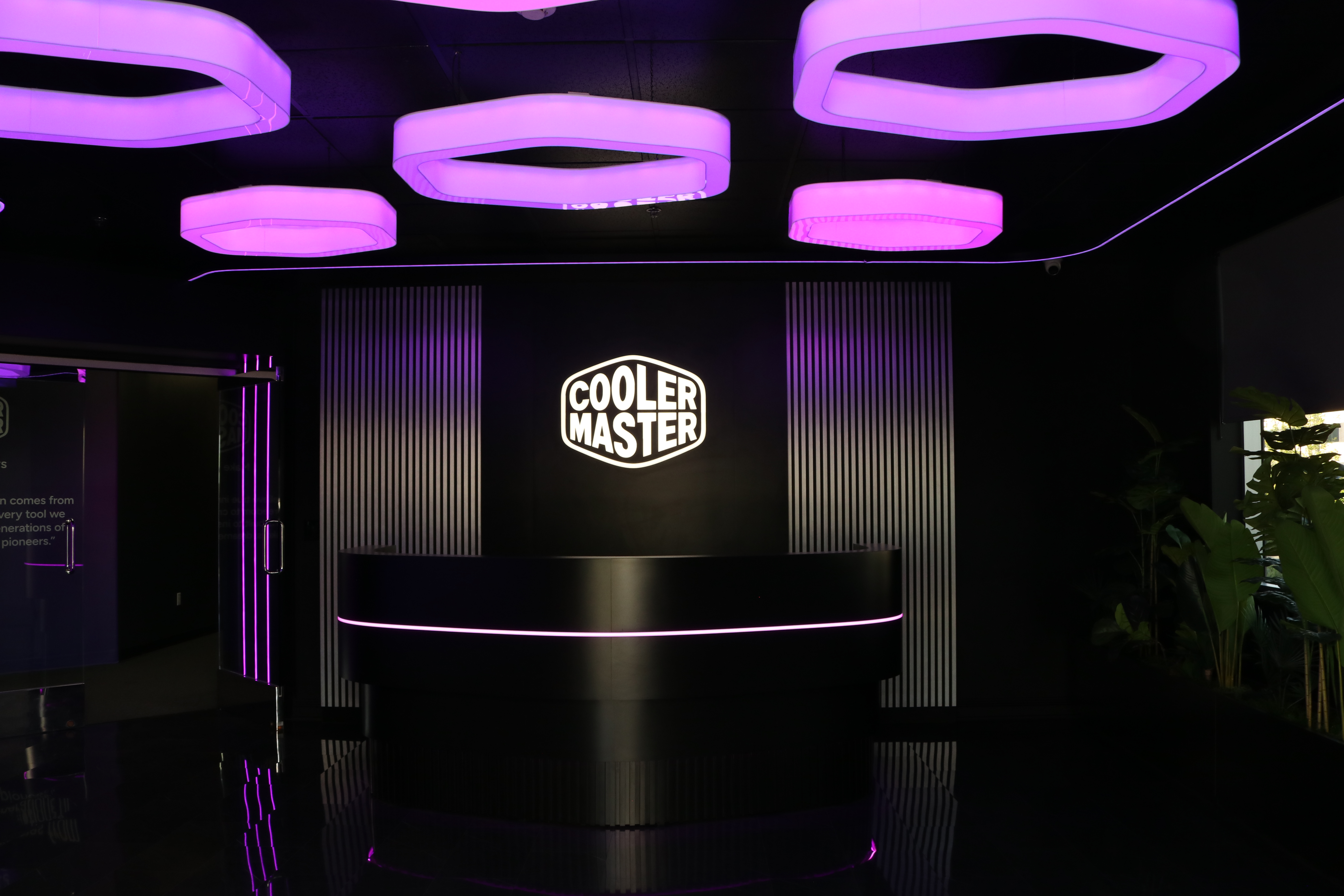 Cooler Master exhibit 7 by AMG