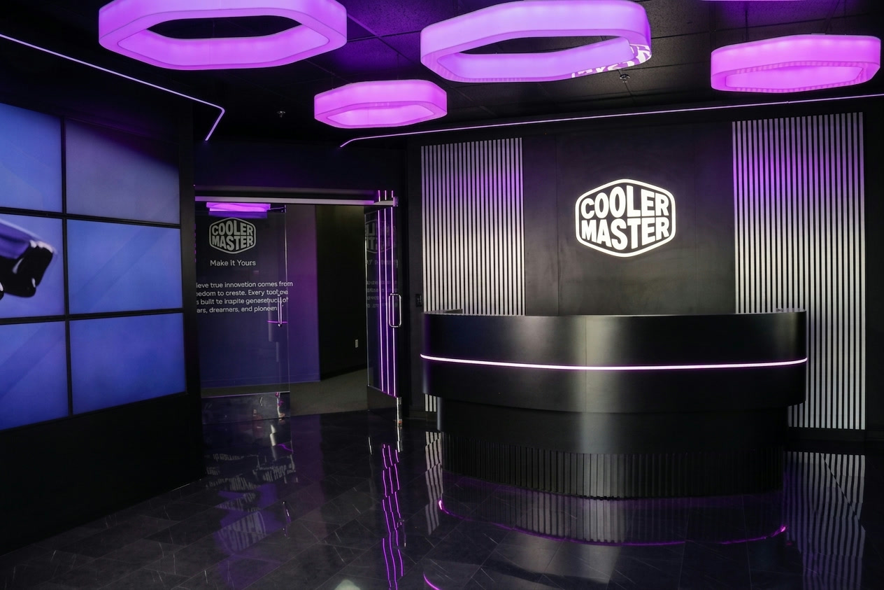 Cooler Master exhibit 10 by AMG
